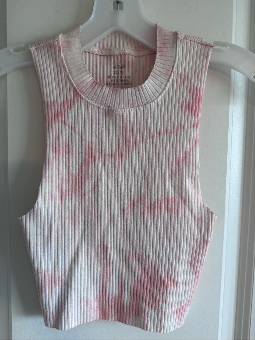 aerie Pink and White Ribbed Tie-Dye Crop Tank with high neck